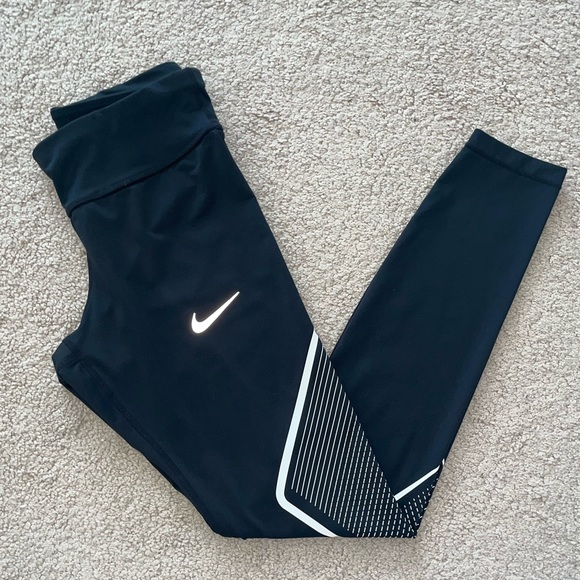 Nike Leggings - Picture 1 of 6